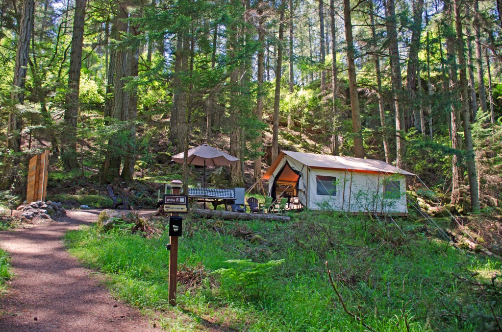 San Juan Islands Glamping LEANTO